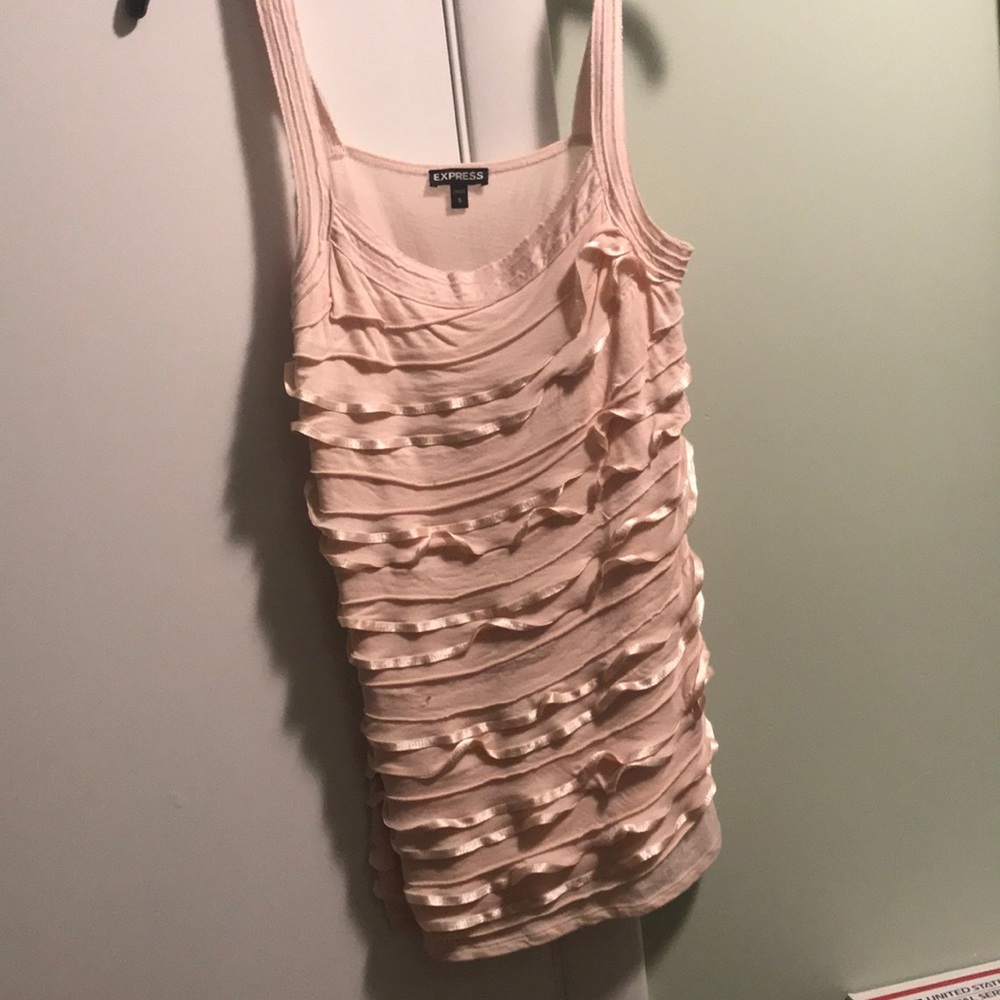 Express Ruffled tank - Picture 2 of 5